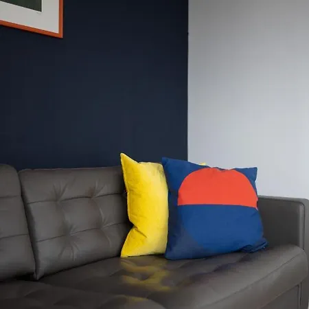 Familienfreundlich - Farbenfroh - Aussergewoehnlich 브라운라제